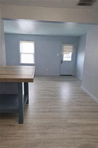 714 Grove ST, Hampton, VA 23664