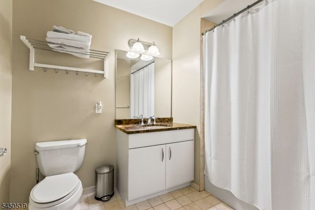 48 S Park St 502, Montclair Twp., NJ 07042