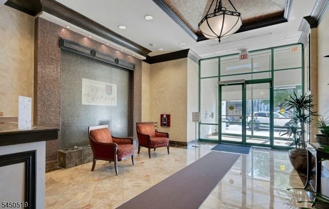 48 S Park St 502, Montclair Twp., NJ 07042