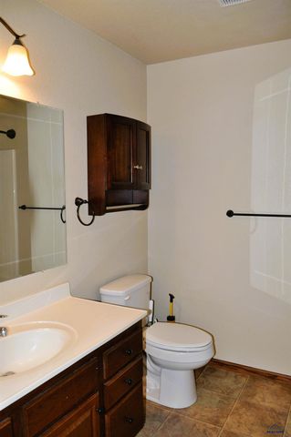 607 AIRWAY CT, Box Elder, SD 57719