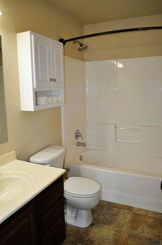 607 AIRWAY CT, Box Elder, SD 57719