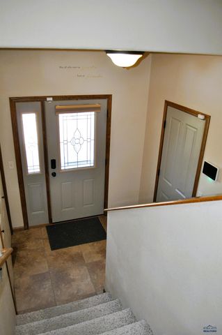 607 AIRWAY CT, Box Elder, SD 57719