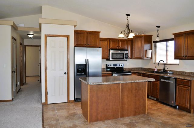 607 AIRWAY CT, Box Elder, SD 57719