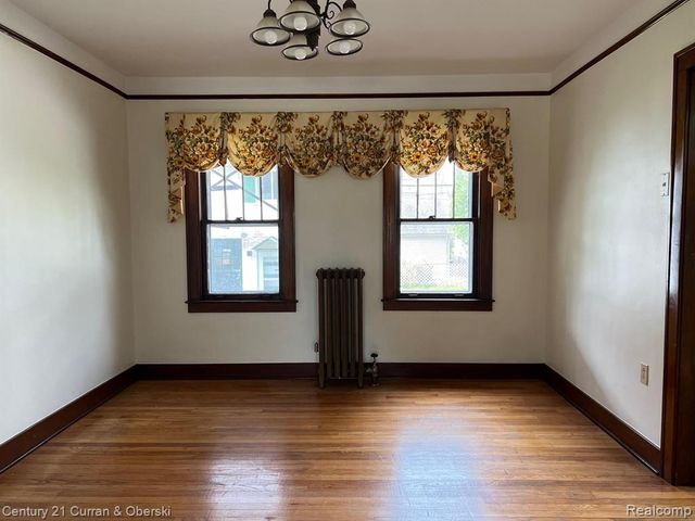 21507 Edna Street, Dearborn, MI 48124