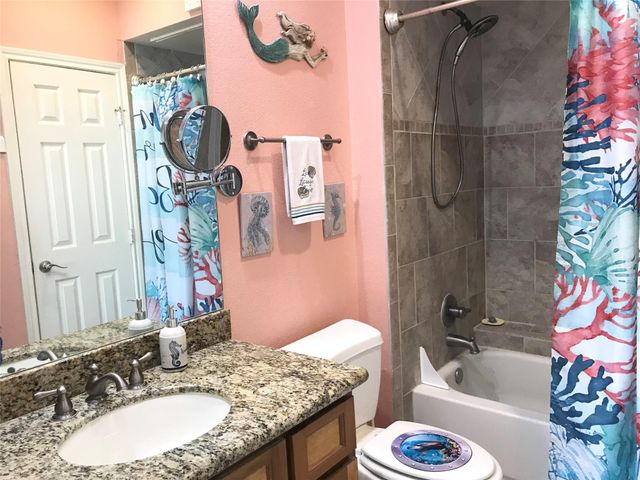 7000 Seawall Boulevard 713, Galveston, TX 77551