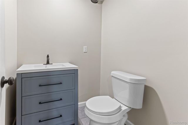 3745 Capitol Way, Highland Charter Township, MI 48356