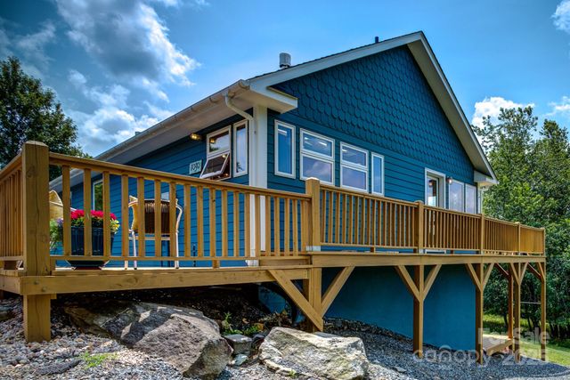 1030 Raven Rock Drive, Boone, NC 28607