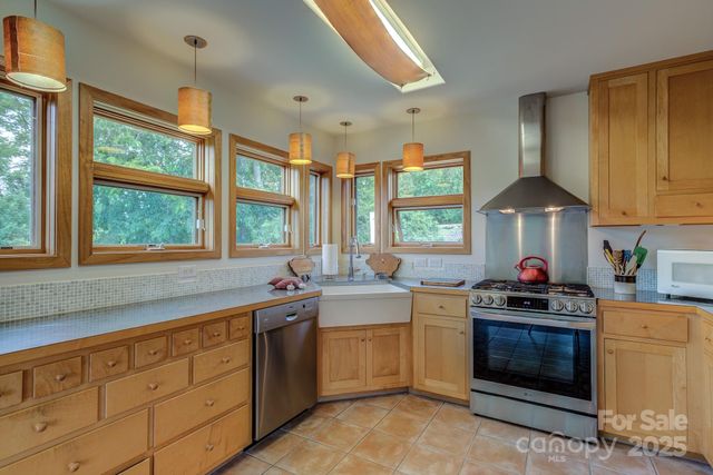 1030 Raven Rock Drive, Boone, NC 28607