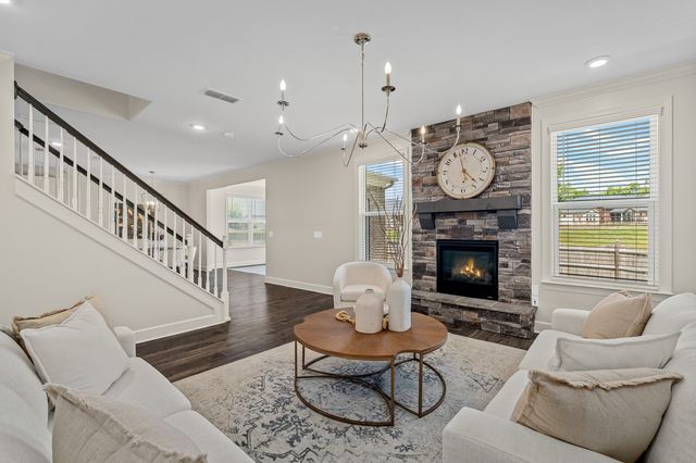 4120 Magnolia Farms Dr, Hermitage, TN 37076