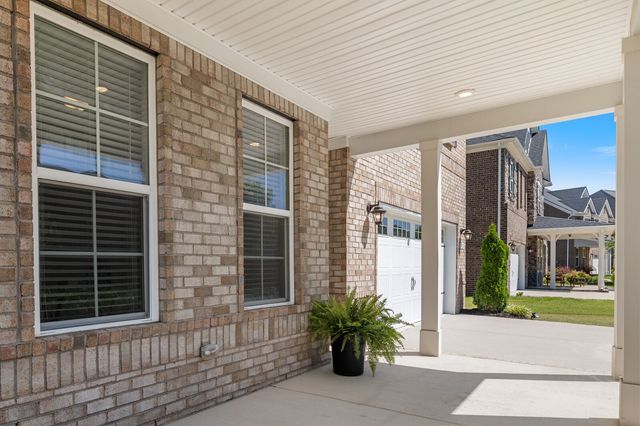 4120 Magnolia Farms Dr, Hermitage, TN 37076