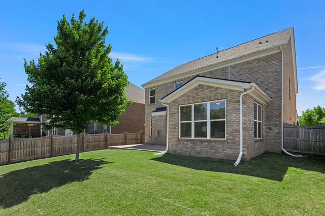 4120 Magnolia Farms Dr, Hermitage, TN 37076
