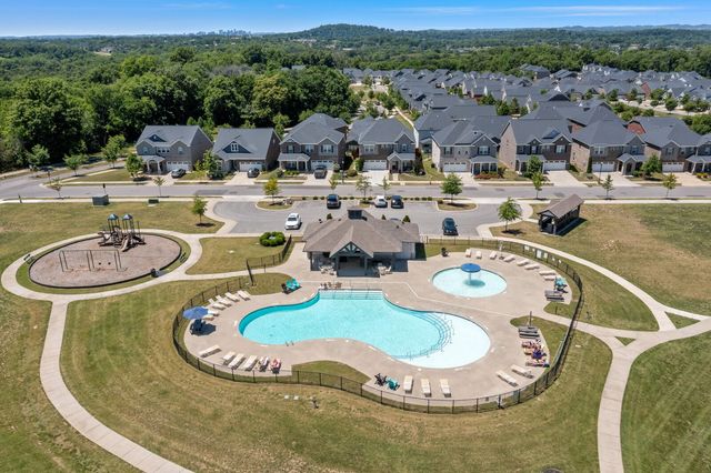 4120 Magnolia Farms Dr, Hermitage, TN 37076