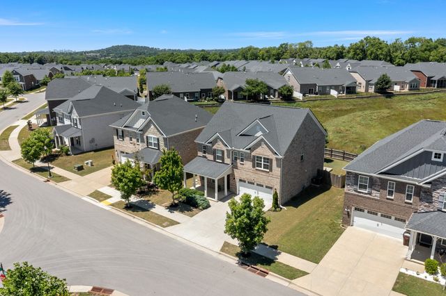 4120 Magnolia Farms Dr, Hermitage, TN 37076