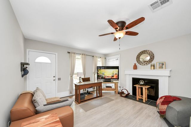 926 Rutland Street, Houston, TX 77008