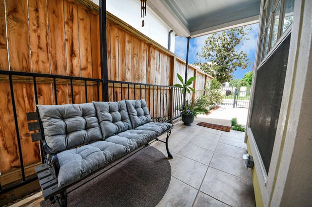 926 Rutland Street, Houston, TX 77008