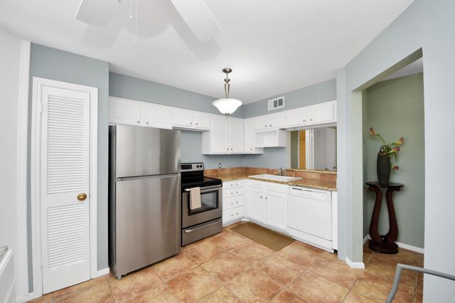 926 Rutland Street, Houston, TX 77008