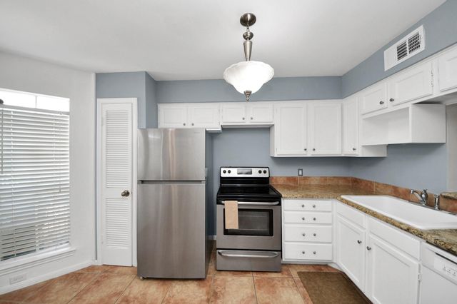 926 Rutland Street, Houston, TX 77008