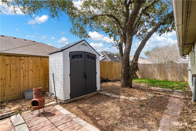 6341 Brianna Circ, Corpus Christi, TX 78414