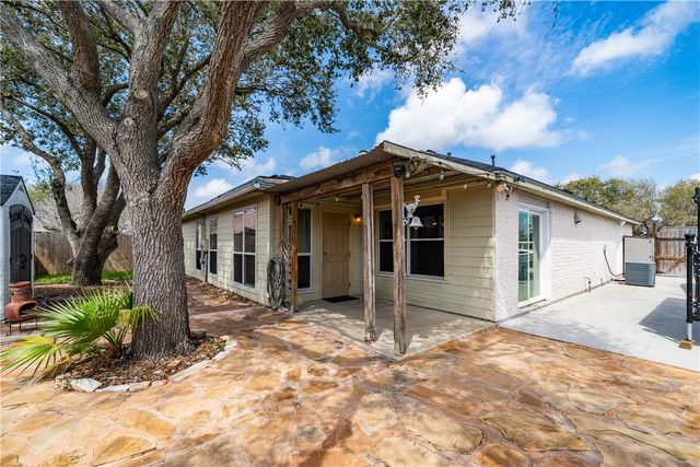 6341 Brianna Circ, Corpus Christi, TX 78414