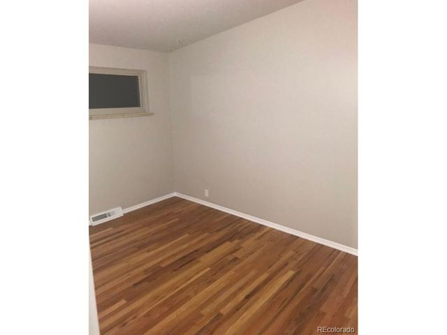 2645 S Cherry St, Denver, CO 80222