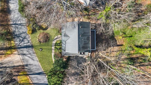 812 Deep Lake Drive NW, Kennesaw, GA 30144