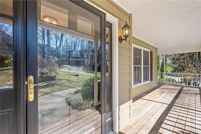 812 Deep Lake Drive NW, Kennesaw, GA 30144