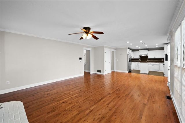 812 Deep Lake Drive NW, Kennesaw, GA 30144