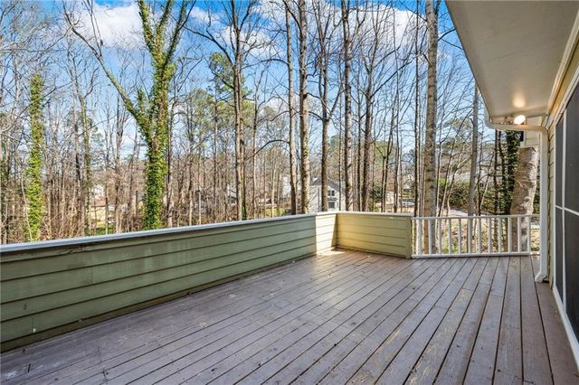 812 Deep Lake Drive NW, Kennesaw, GA 30144