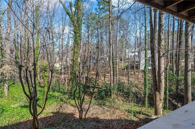 812 Deep Lake Drive NW, Kennesaw, GA 30144
