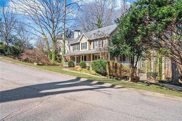 812 Deep Lake Drive NW, Kennesaw, GA 30144