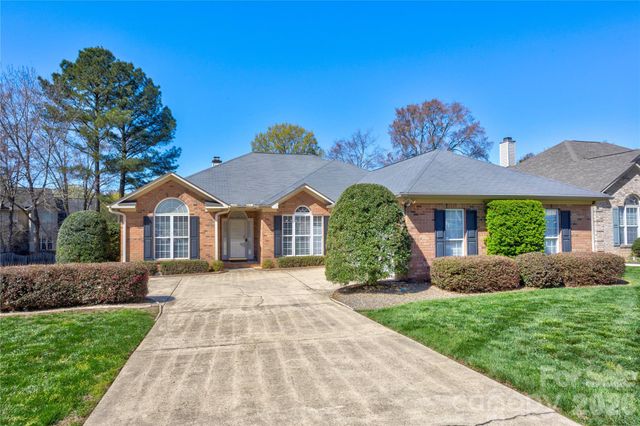 580 Gatsby Place NW, Concord, NC 28027