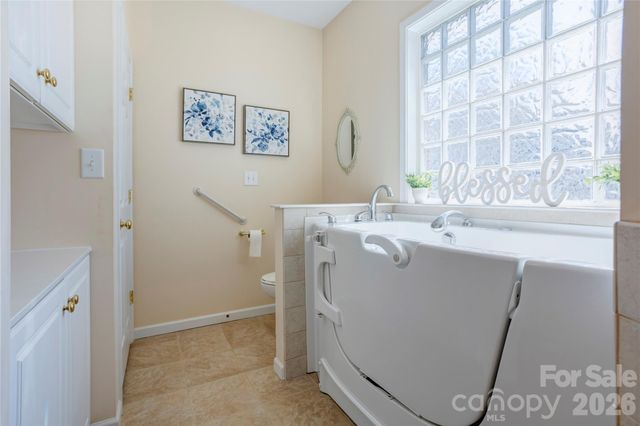 580 Gatsby Place NW, Concord, NC 28027