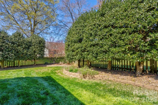 580 Gatsby Place NW, Concord, NC 28027