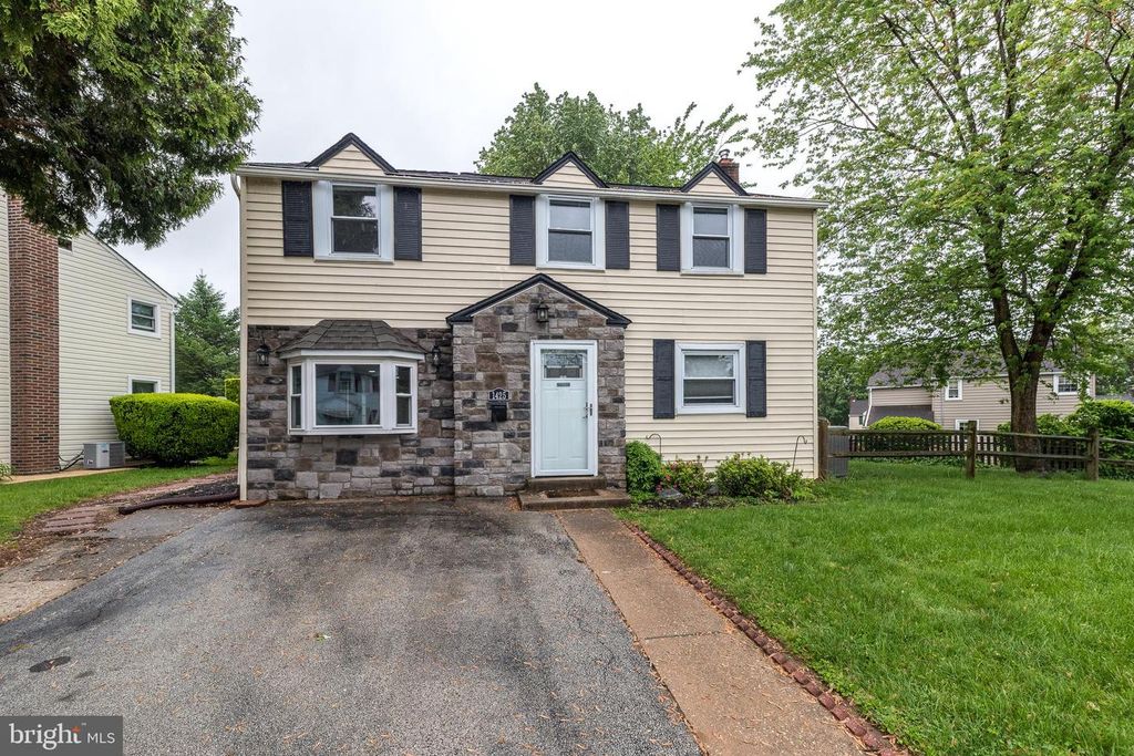 1425 LEEDOM RD, Havertown, PA 19083