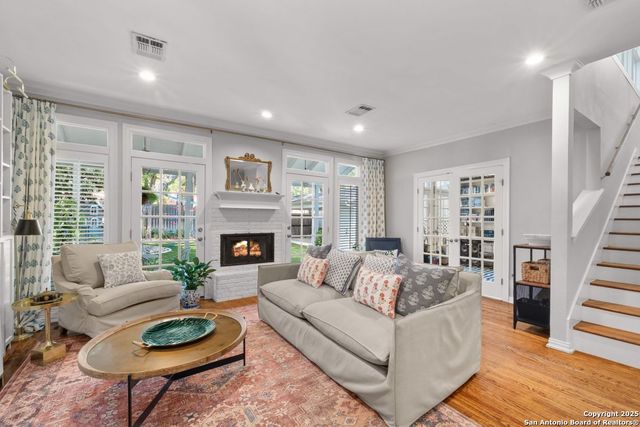 351 Rosemary, San Antonio, TX 78209