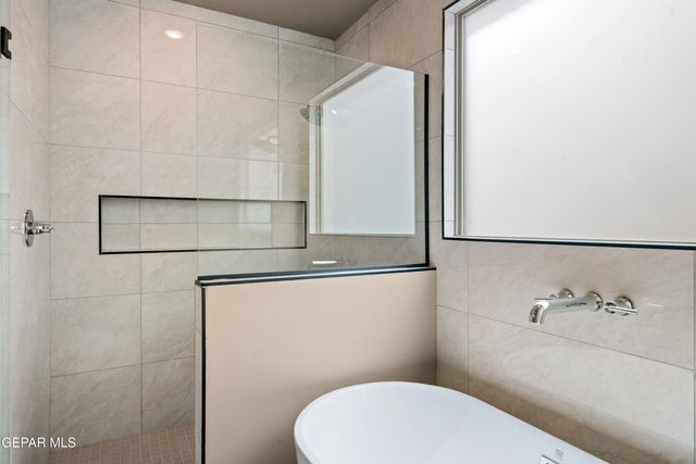 321 Blue Valley Drive, El Paso, TX 79928