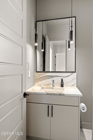 321 Blue Valley Drive, El Paso, TX 79928