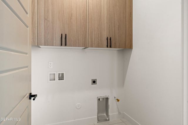 321 Blue Valley Drive, El Paso, TX 79928