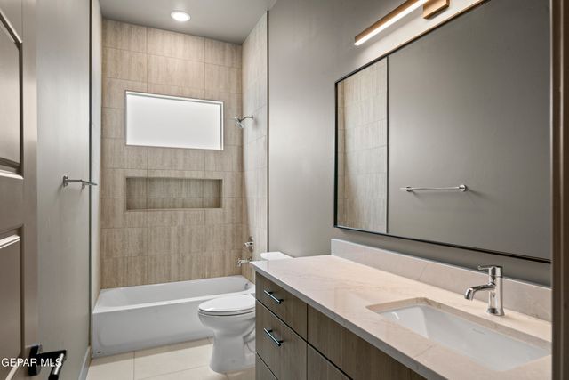 321 Blue Valley Drive, El Paso, TX 79928