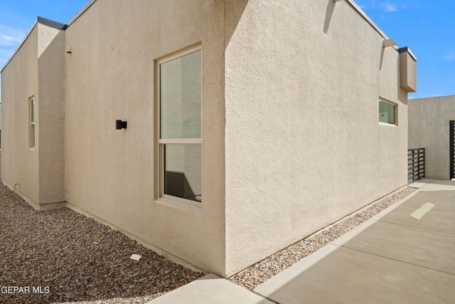 321 Blue Valley Drive, El Paso, TX 79928