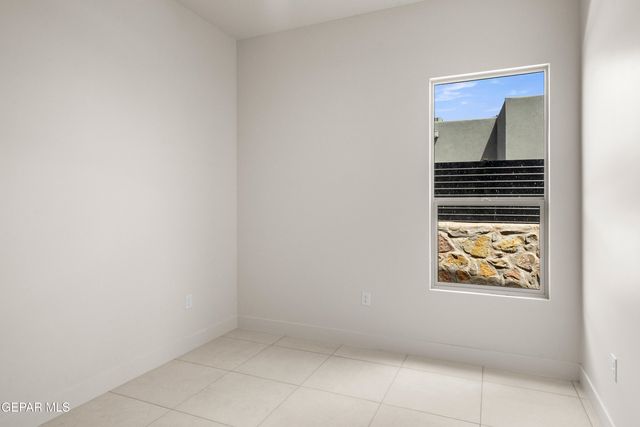 321 Blue Valley Drive, El Paso, TX 79928