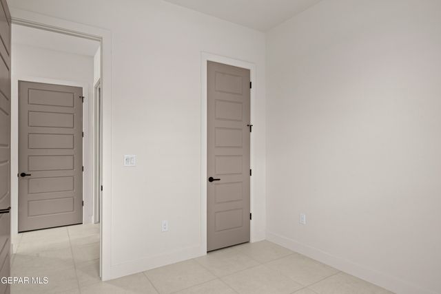 321 Blue Valley Drive, El Paso, TX 79928