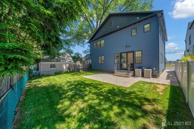22 N 14 Street, Kenilworth, NJ 07033