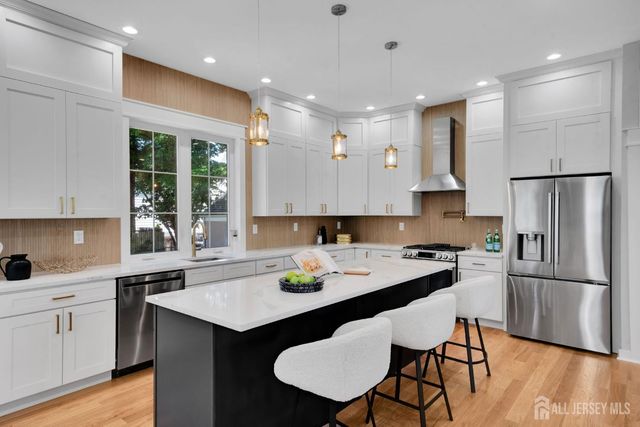 22 N 14 Street, Kenilworth, NJ 07033