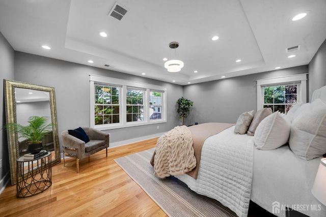 22 N 14 Street, Kenilworth, NJ 07033