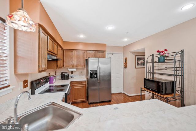 8811 GLADESIDE DR, Clinton, MD 20735