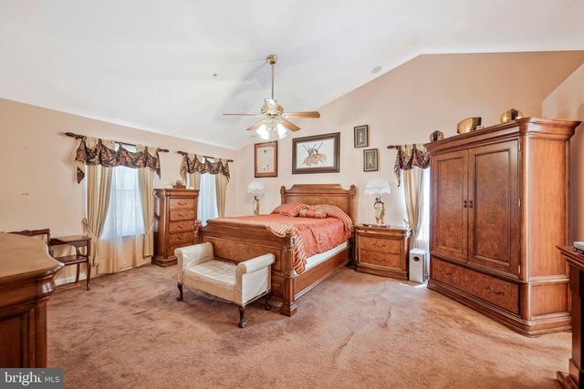 8811 GLADESIDE DR, Clinton, MD 20735