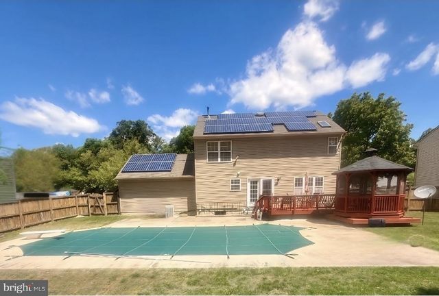 8811 GLADESIDE DR, Clinton, MD 20735