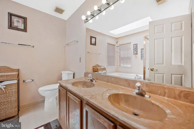 8811 GLADESIDE DR, Clinton, MD 20735