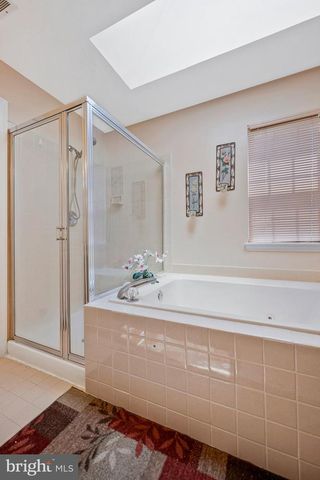 8811 GLADESIDE DR, Clinton, MD 20735